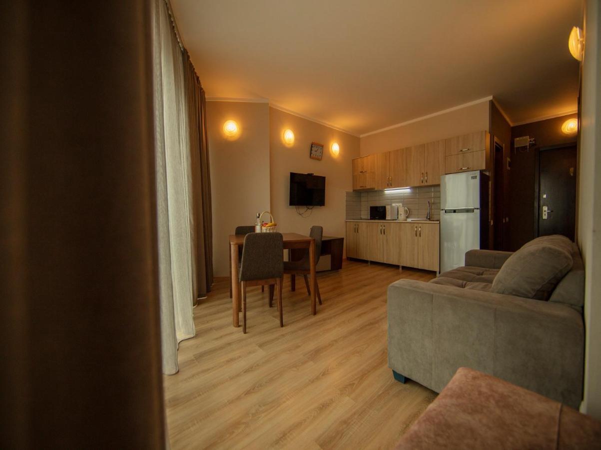 Tower Apartments Batumi Ngoại thất bức ảnh